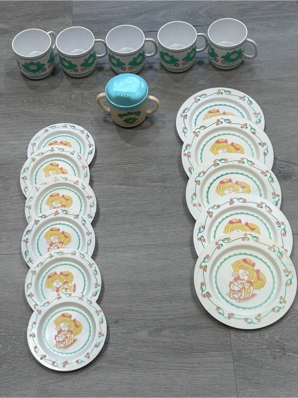 1984 Cabbage Patch Kids Play Dishes Lot HG Toys Plates Cups Sippy Cup 17pc VTG
